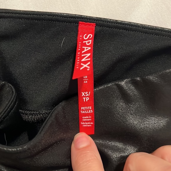 Black Petite xs spanx-great condition - Picture 5 of 5